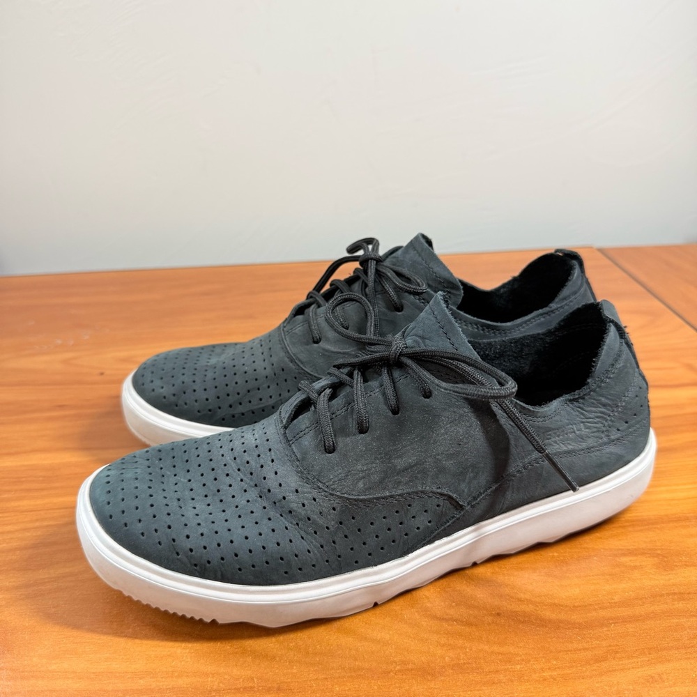 Merrell Women's Around Town City Sneaker Black Grey Leather Mesh Cushioned W9